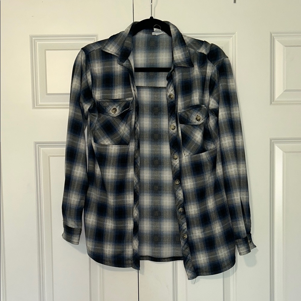 Rue21 Blue and White Casual Button Down Shirt